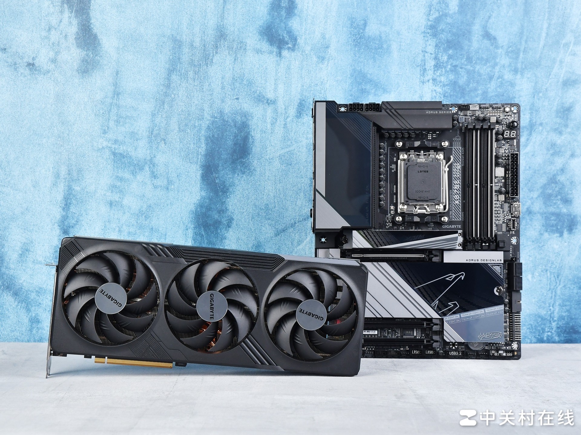 技嘉Radeon RX 7900XTX魔鹰显卡评测 3A平台4K百帧游戏发动机