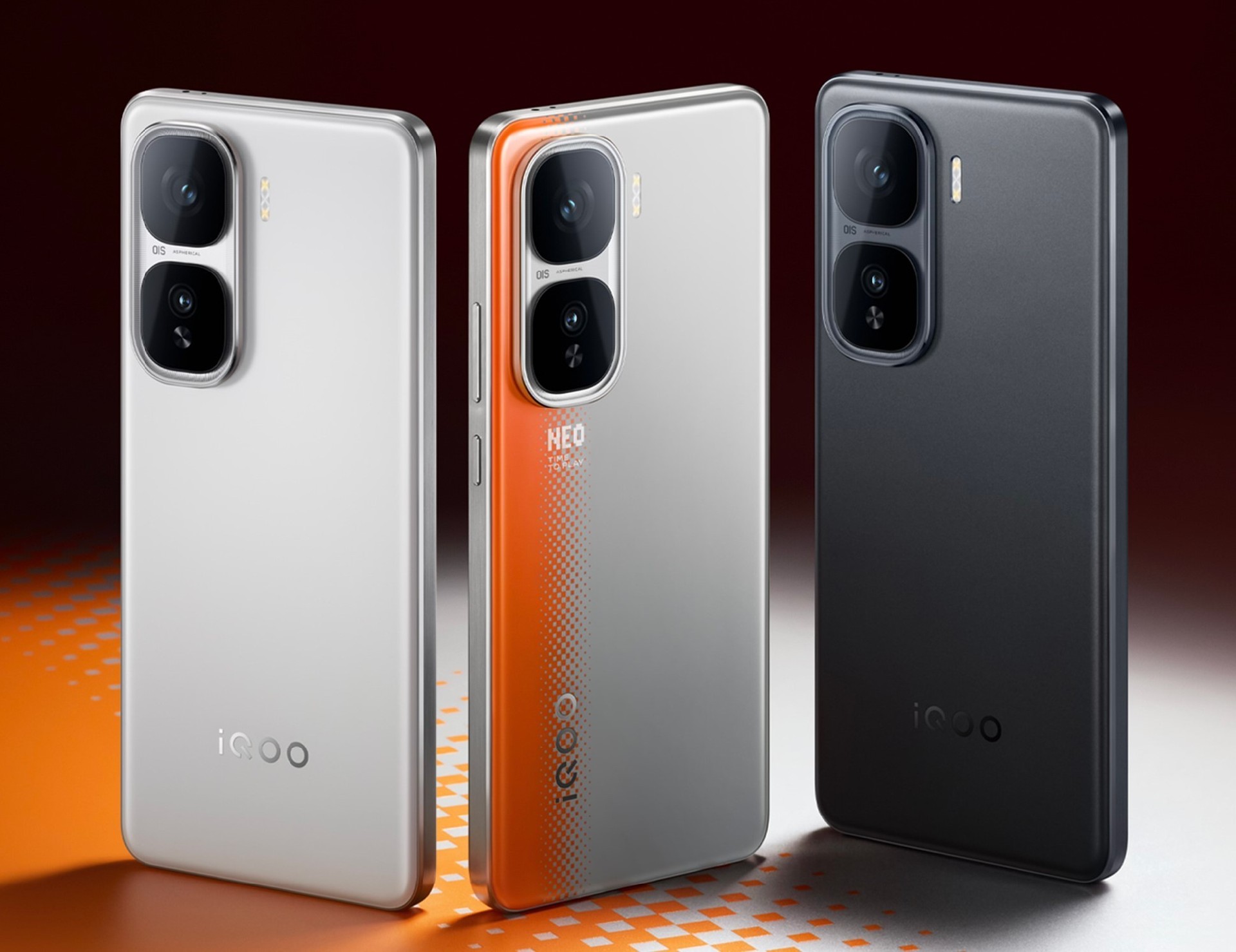 iQOO Neo10系列设计解读：更轻更薄的性能旗舰