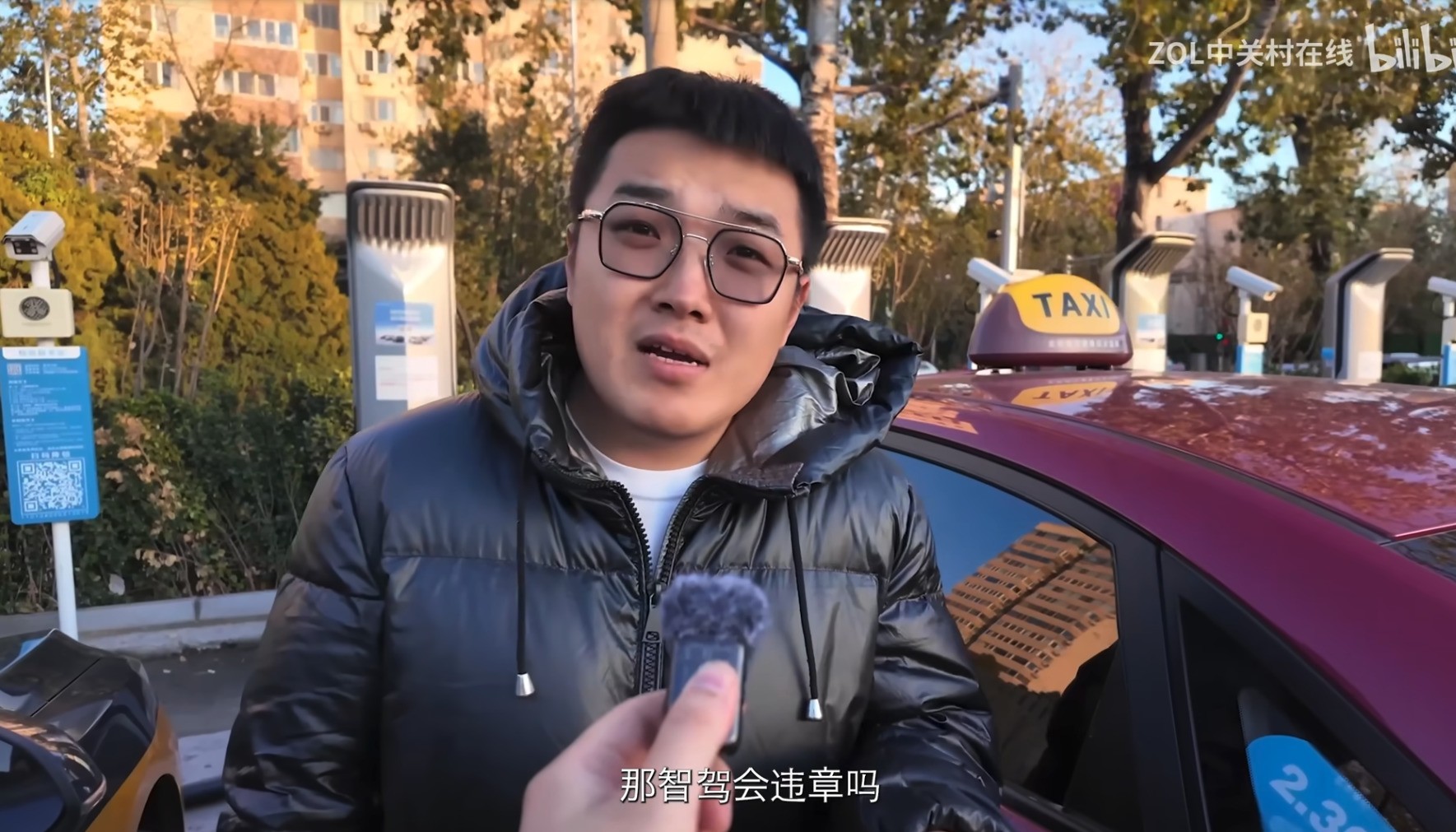 城区智驾年终大考 问界/理想/小鹏 挑战北京最难路段