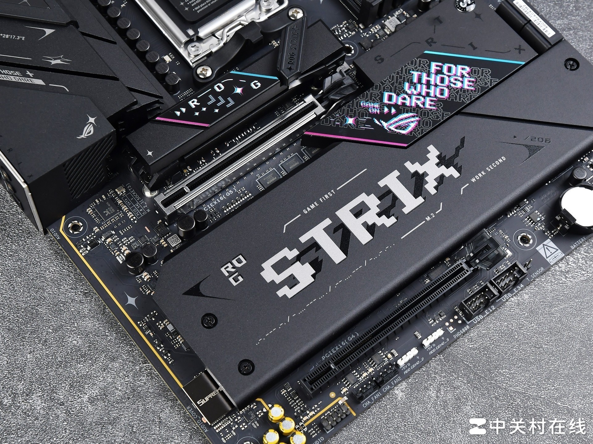 华硕B850主板首测 AI超频让9800X3D继续伟大