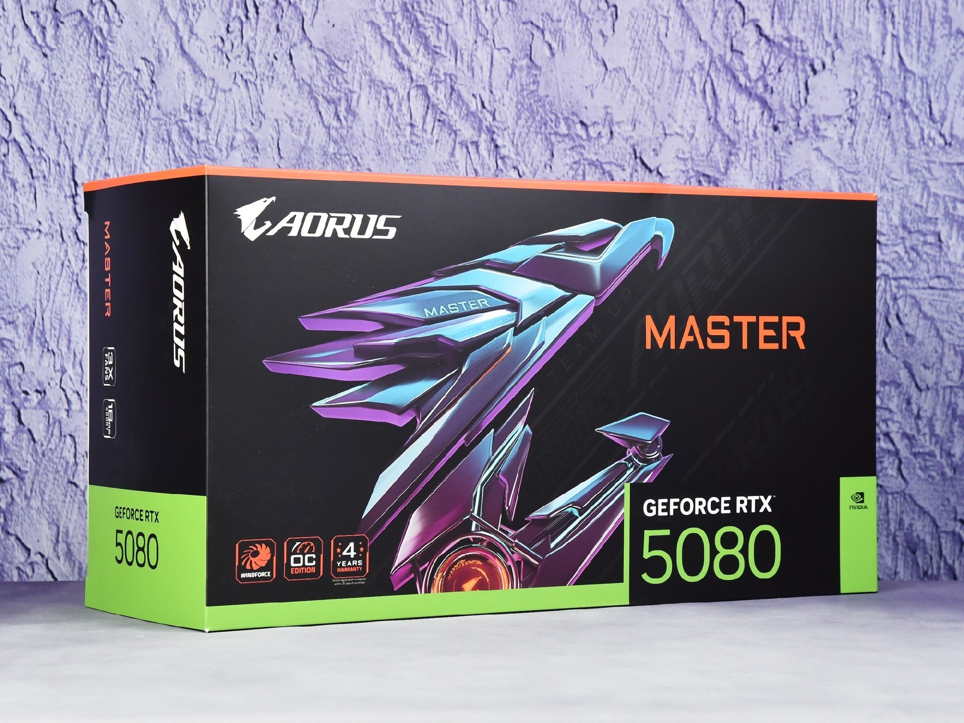 技嘉RTX 5080超级雕评测 DLSS 4让帧数突破显示极限！