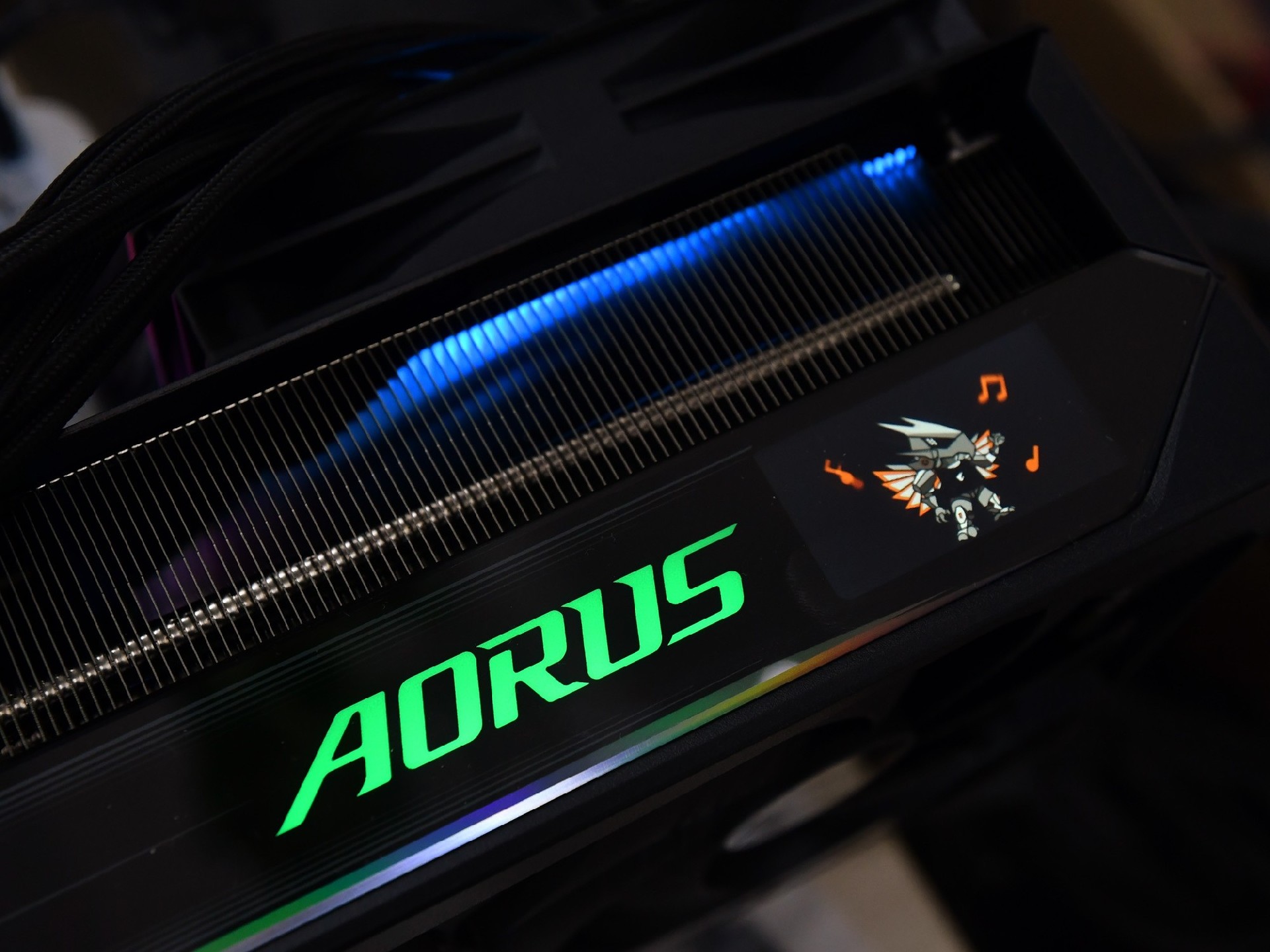 技嘉RTX 5080超级雕评测 DLSS 4让帧数突破显示极限！