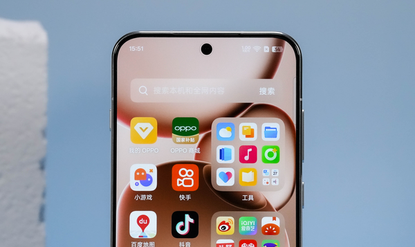 边框比iPhone还窄！这台小直屏新旗舰机颜值真挺高