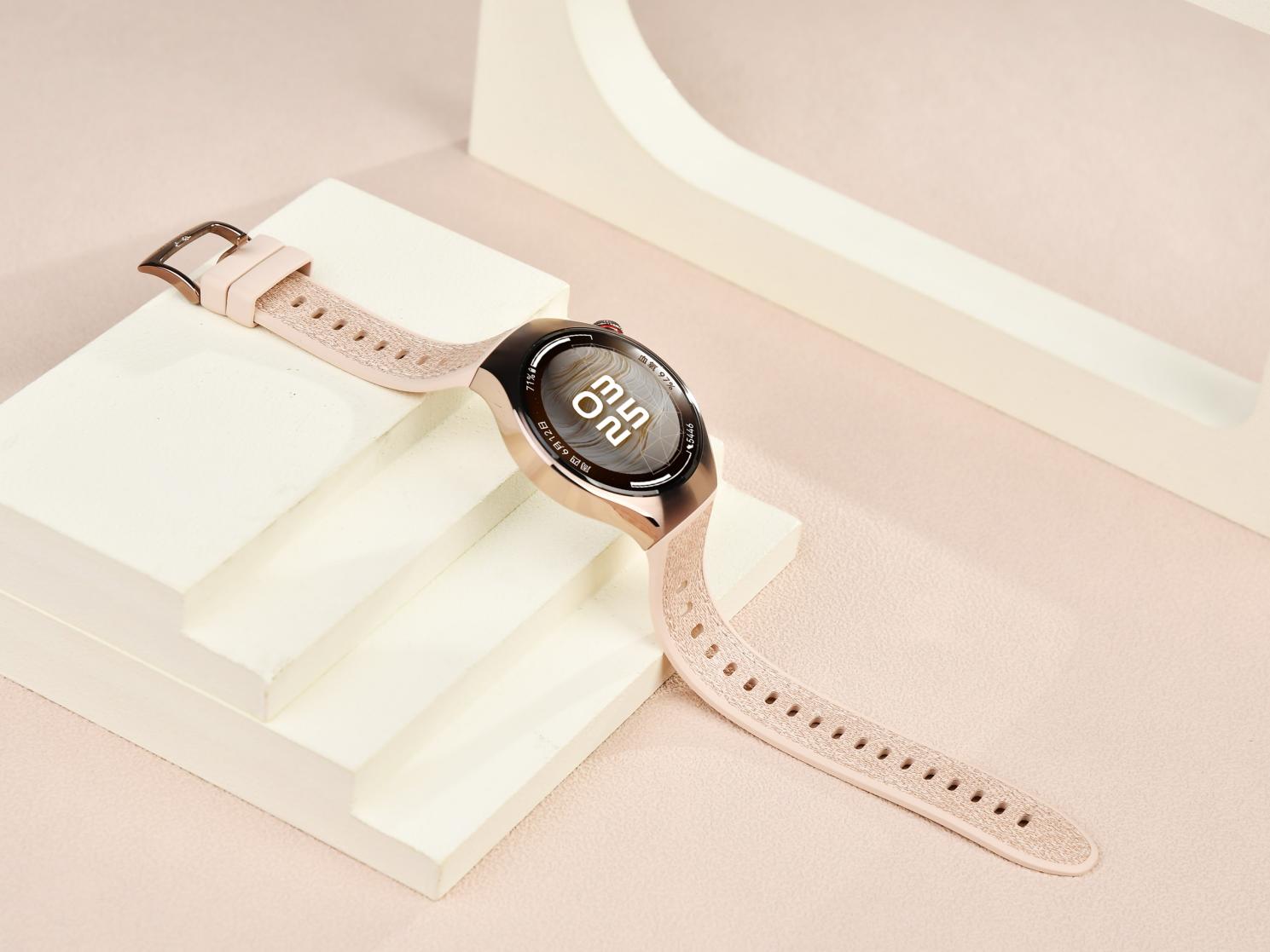 华为WATCH 5评测：首款鸿蒙AI+麒麟+5G智能手表 2025必入之选