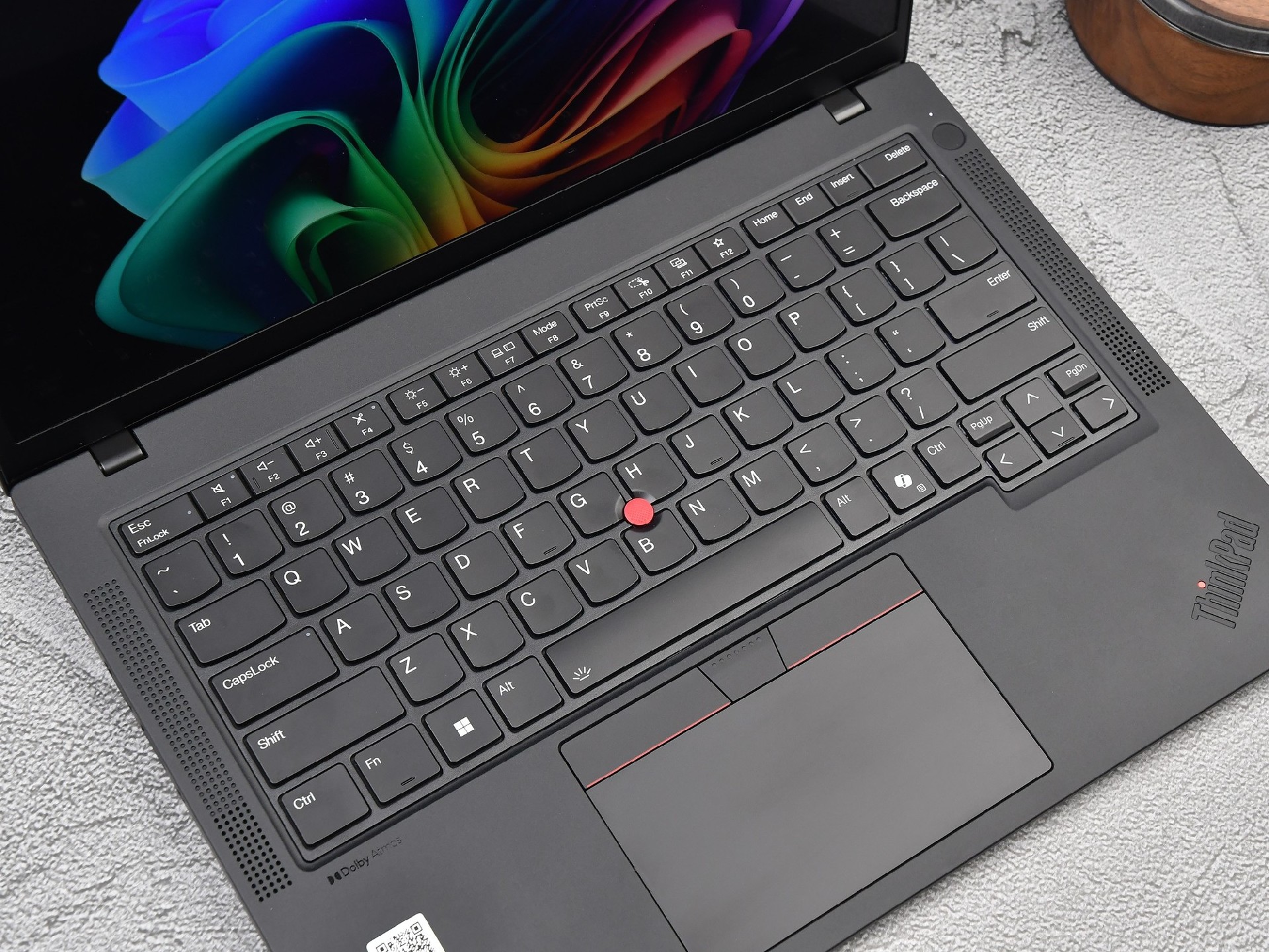 Win11四大新功能加持改善应用体验！ThinkPad T14 Gen 6 AI元启版评测