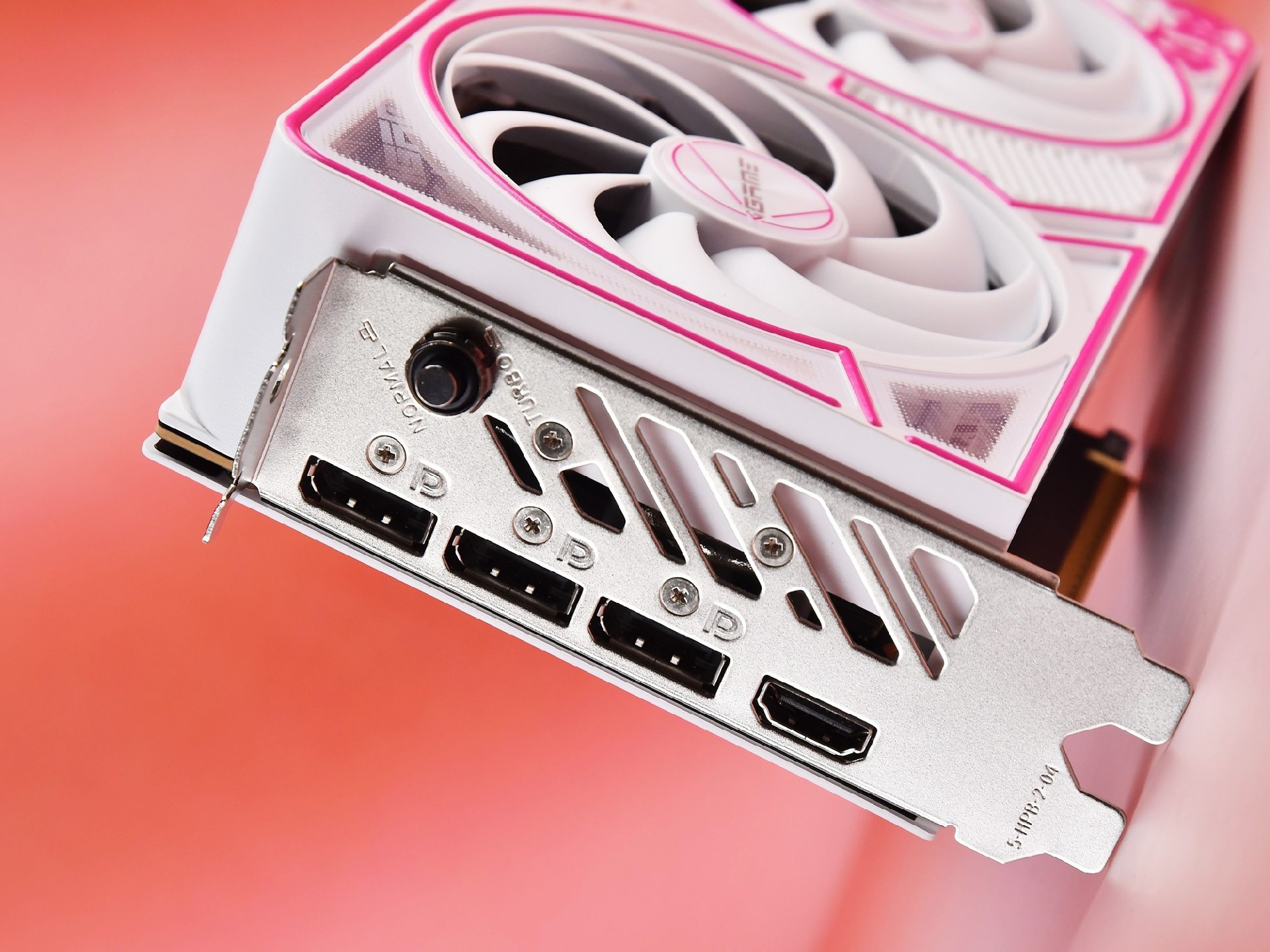 iGame GeForce RTX 5050 Ultra W DUO显卡评测 迭代优选 4060“接班人”