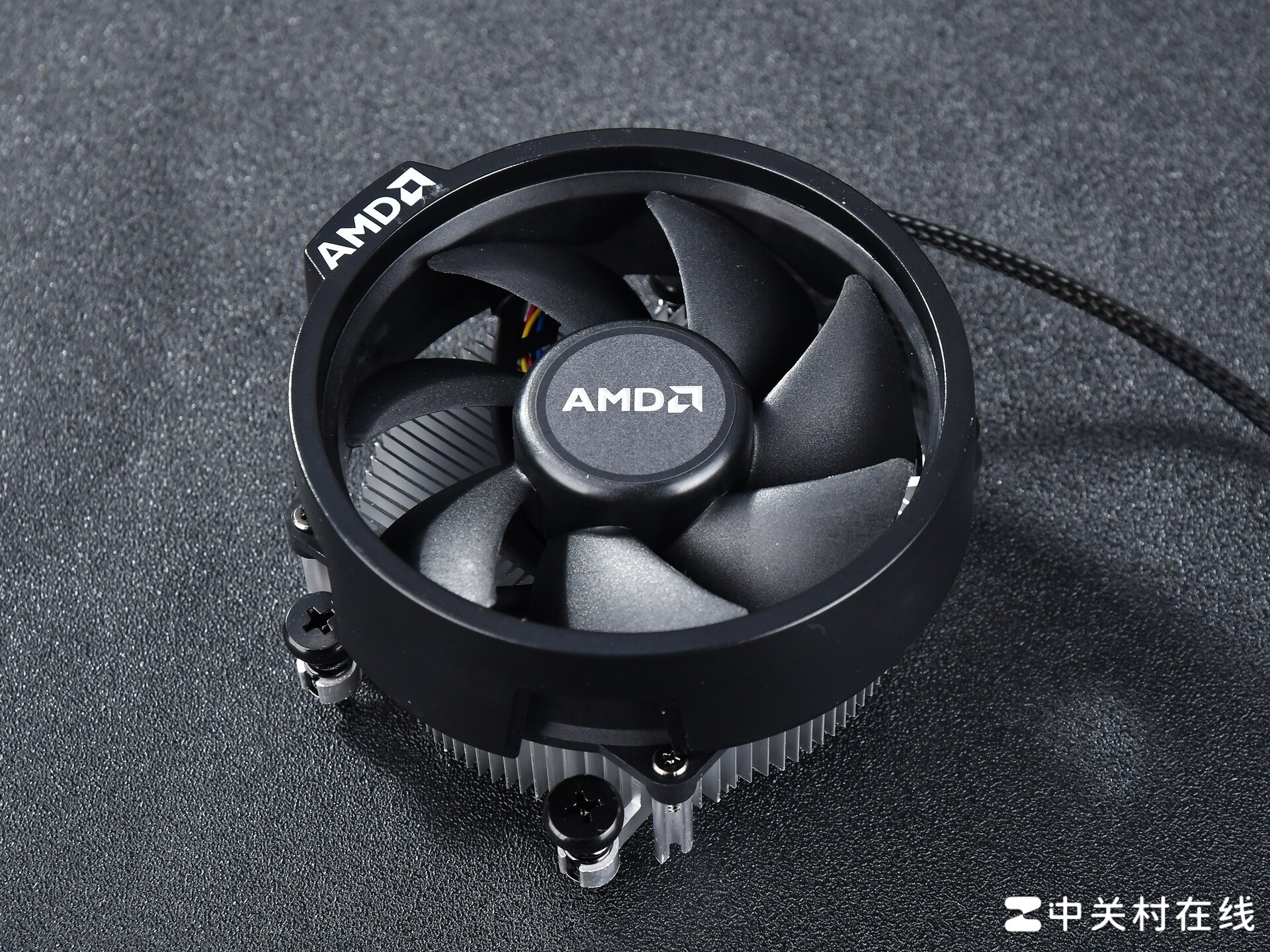AMD 锐龙5 9500F首测 游戏帧数超越14600K 千元质价比拉满