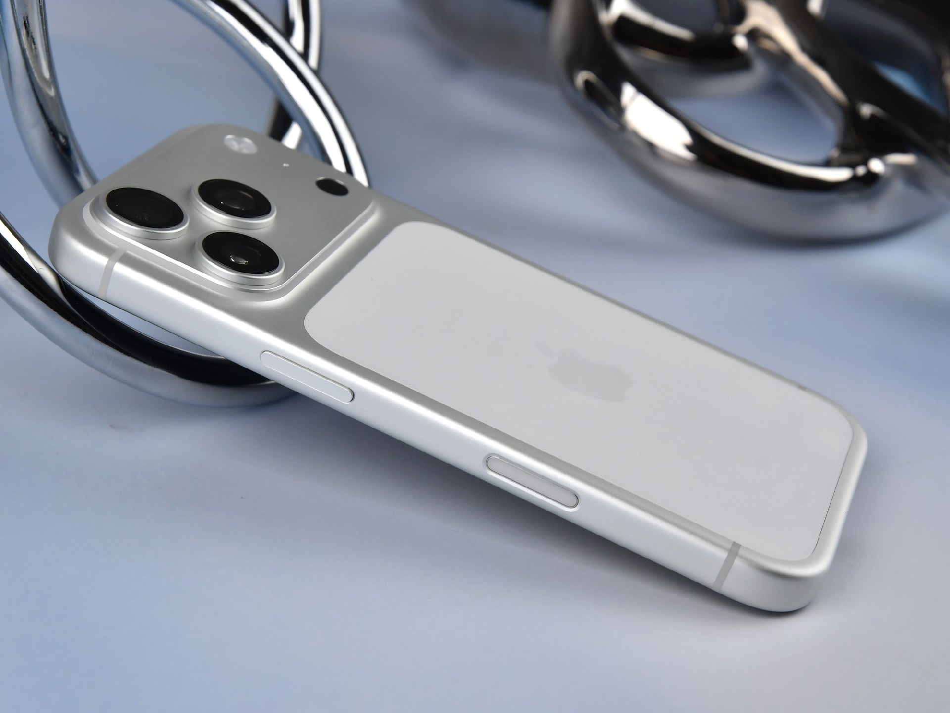 iPhone 17 Pro首发上手：专业影像创作者的视频利器