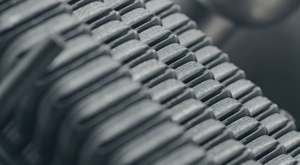 早报：华为Mate 80销量或达两千万台 苹果揭秘3D打印