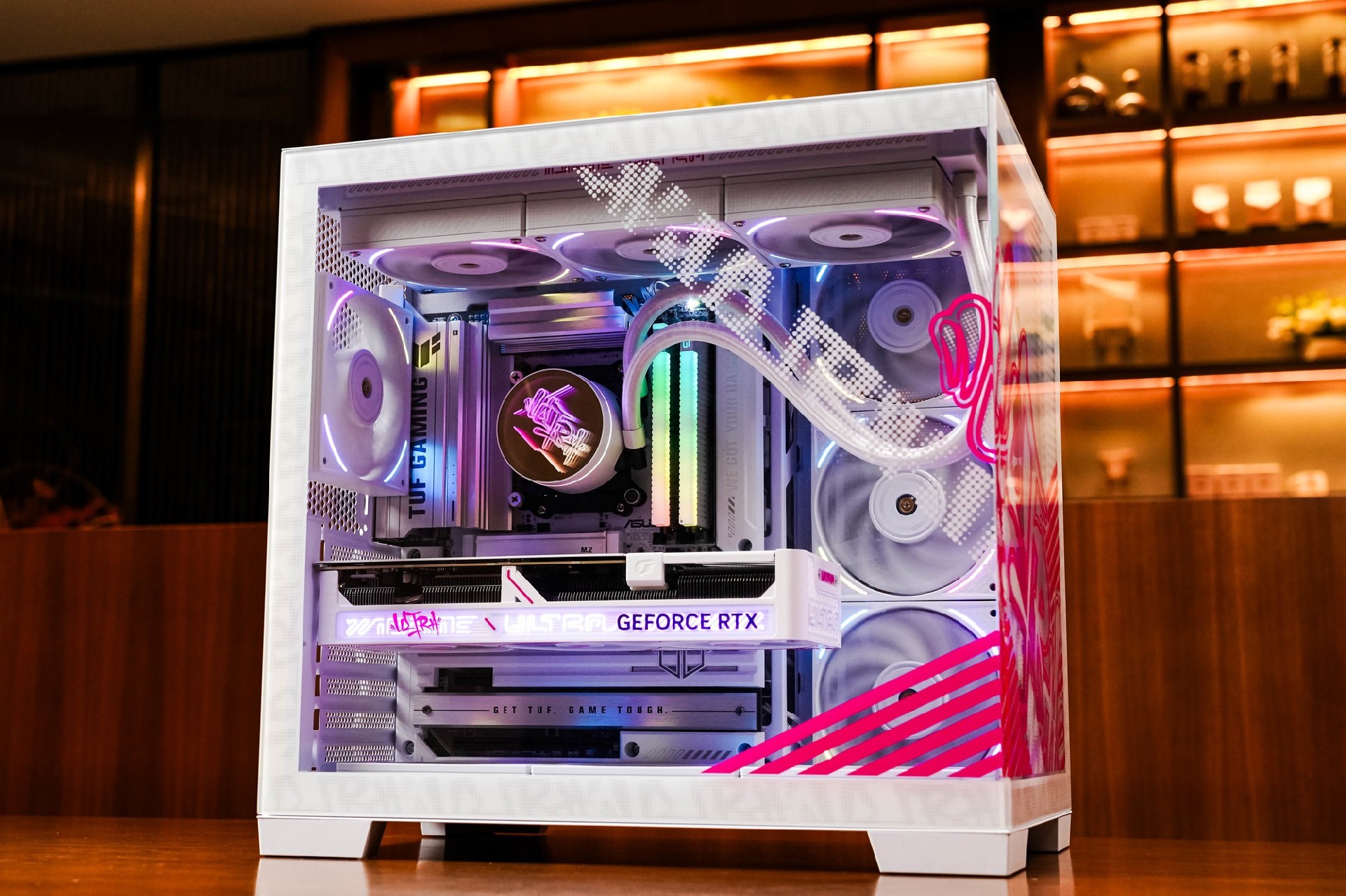 iGame RTX 5070 Ultra Z背插显卡评测 无线美学新范式