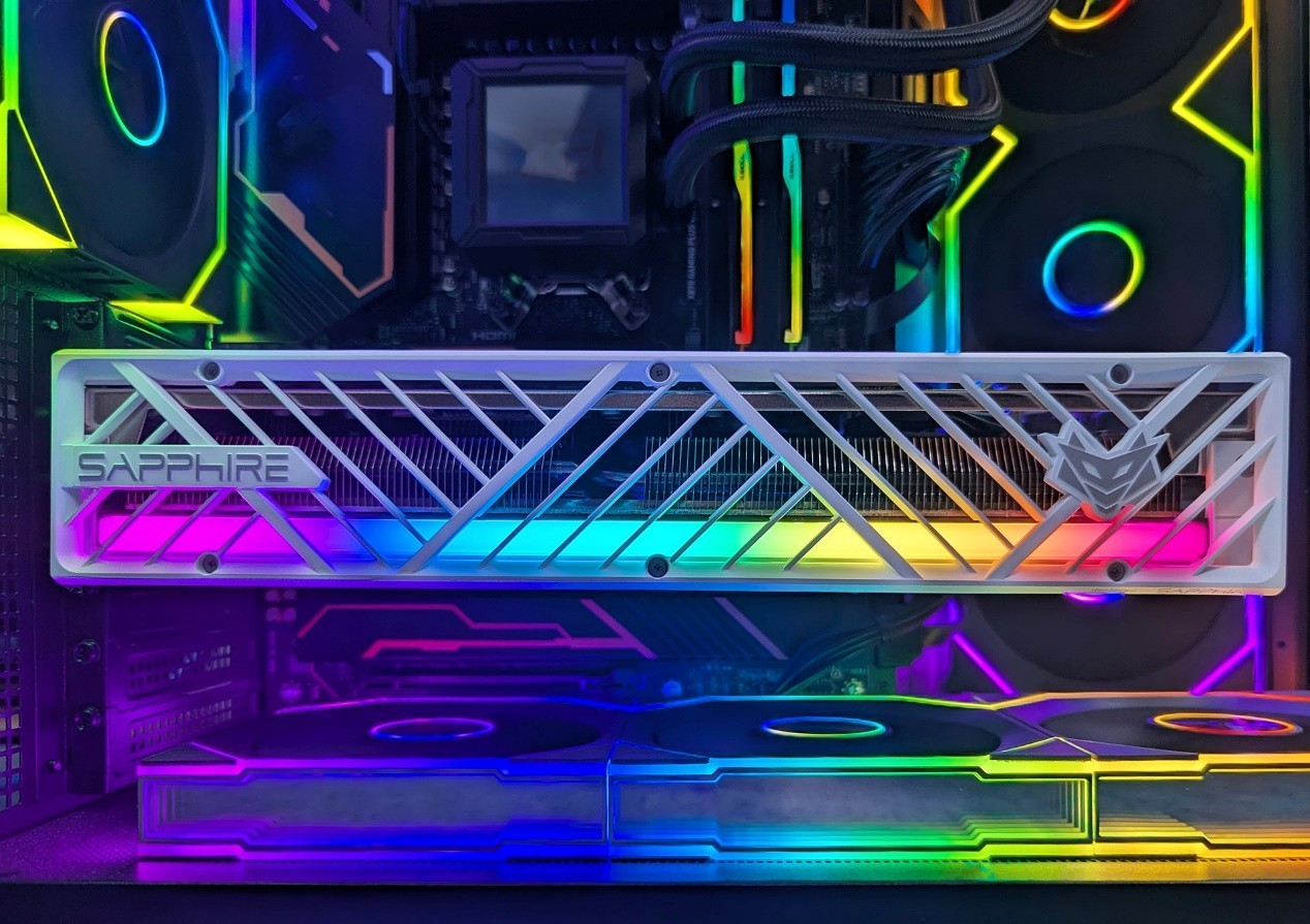 DIY从入门到放弃:显卡自带线与电源原生线该怎么选?