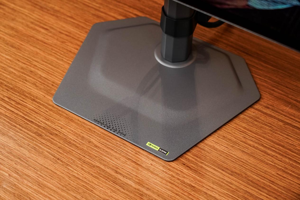 技嘉MO27Q28GR显示器评测：第四代WOLED全面竞化 多场景用户优选