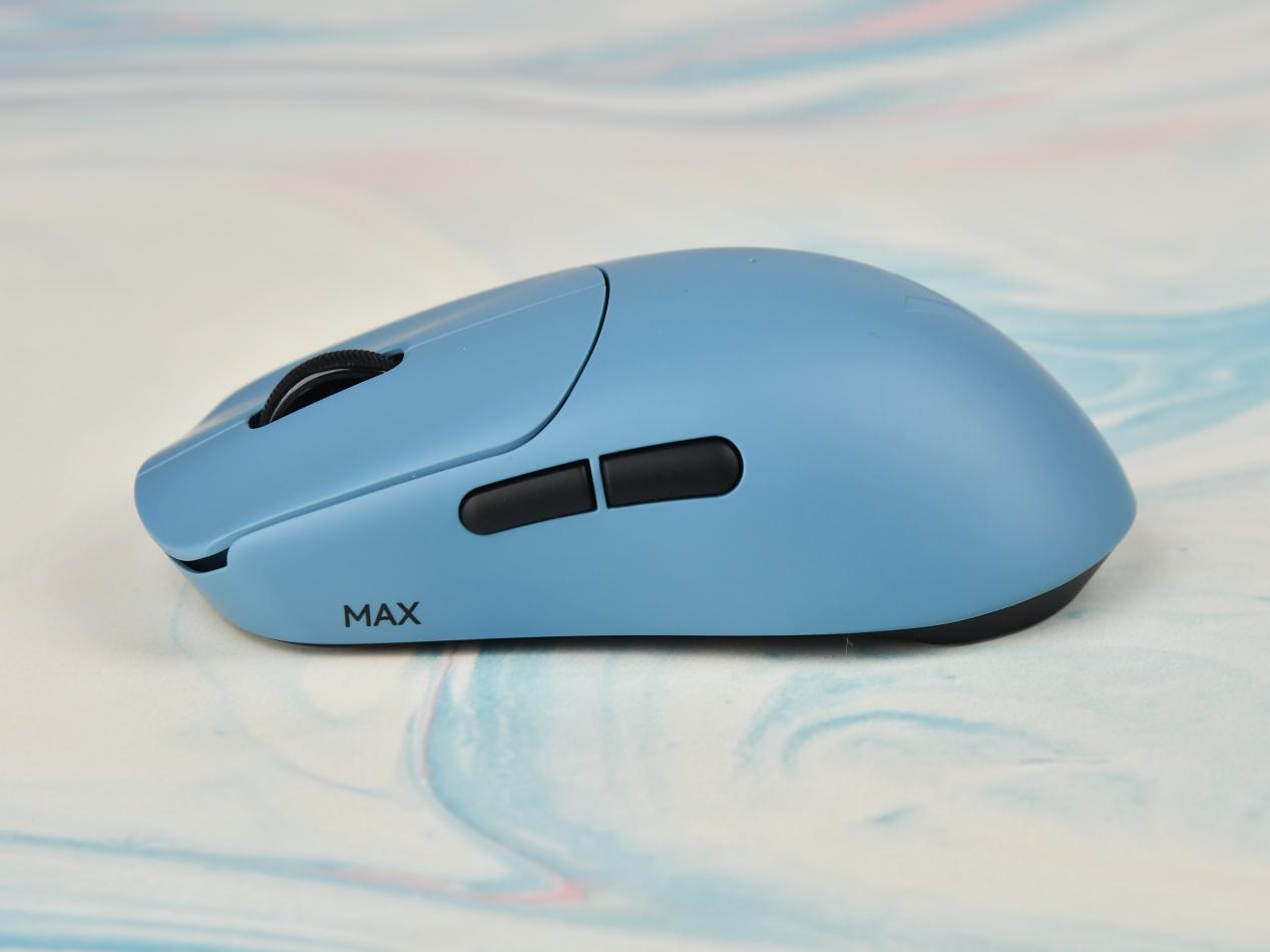 雷柏VT0双8K电竞鼠标评测：中小手抓握玩家的终极答案