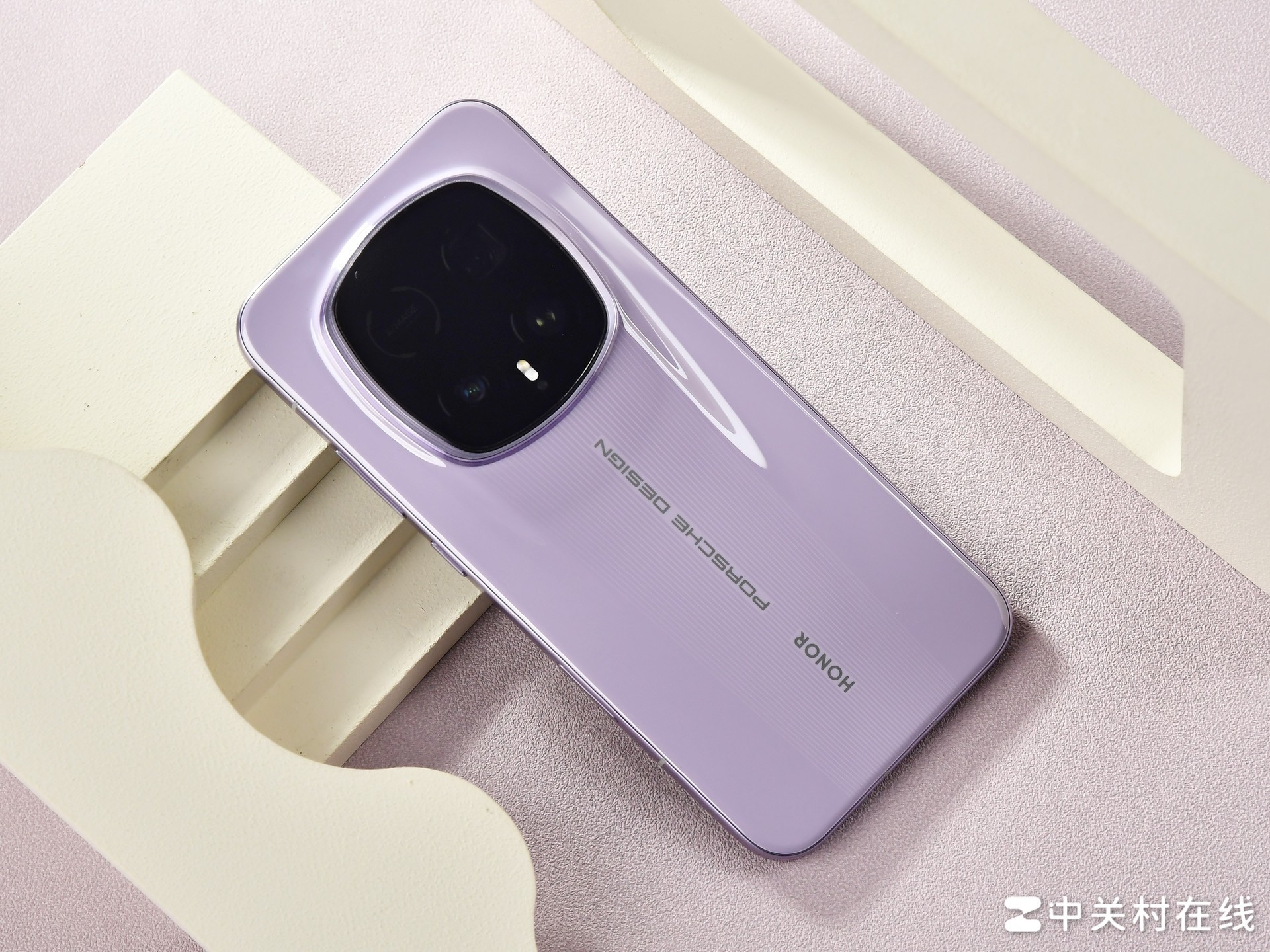 荣耀Magic8 RSR 保时捷设计上手评测：AI影像体验的新高峰