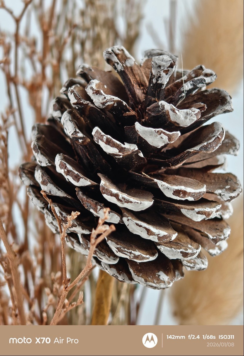 联想 moto X70 Air Pro全面评测：一台敢叫Pro的Air，到底强在哪？