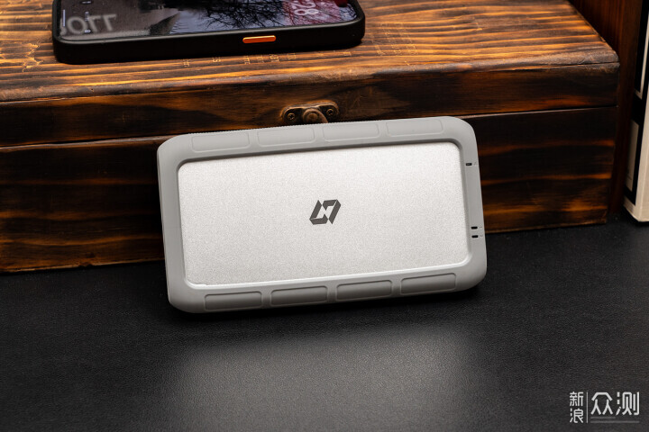 NAS竟然也能随身带!极空间私有云T2体验_新浪众测