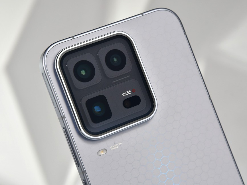 iQOO 15 Ultra全面评测 重新定义“性能Ultra”