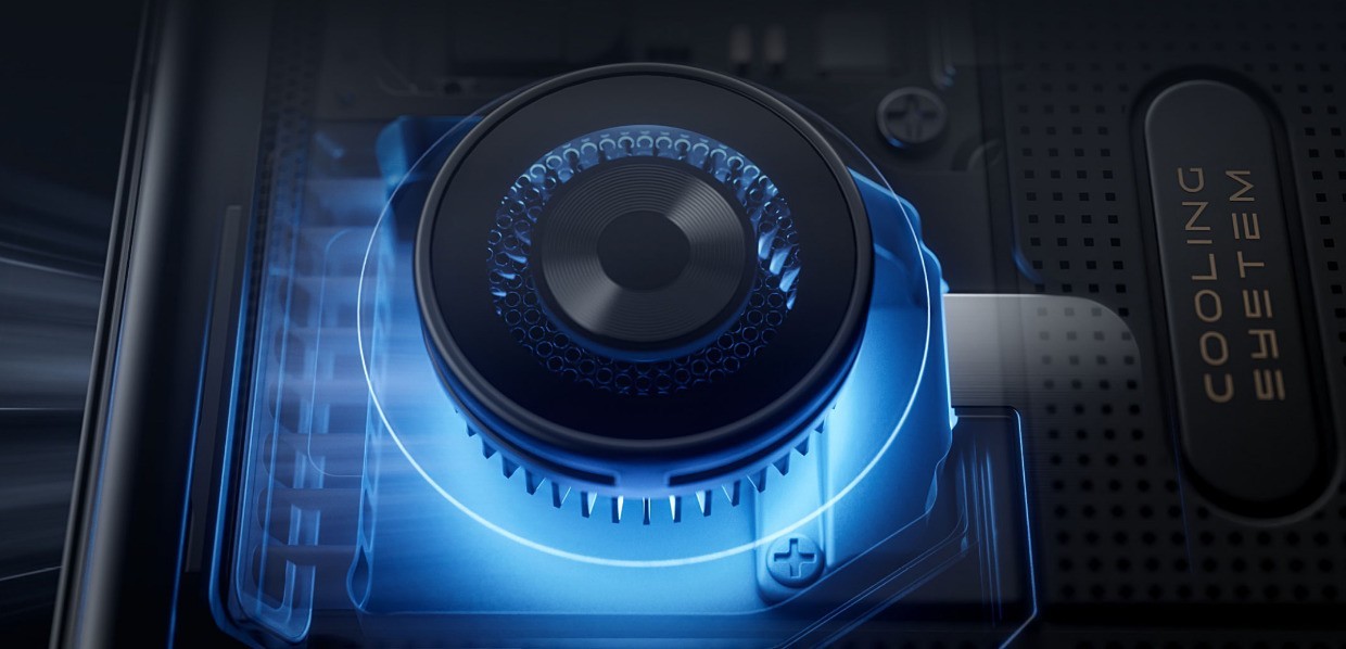 同样内置风扇，直吹SoC和主动散热风道有何不同？