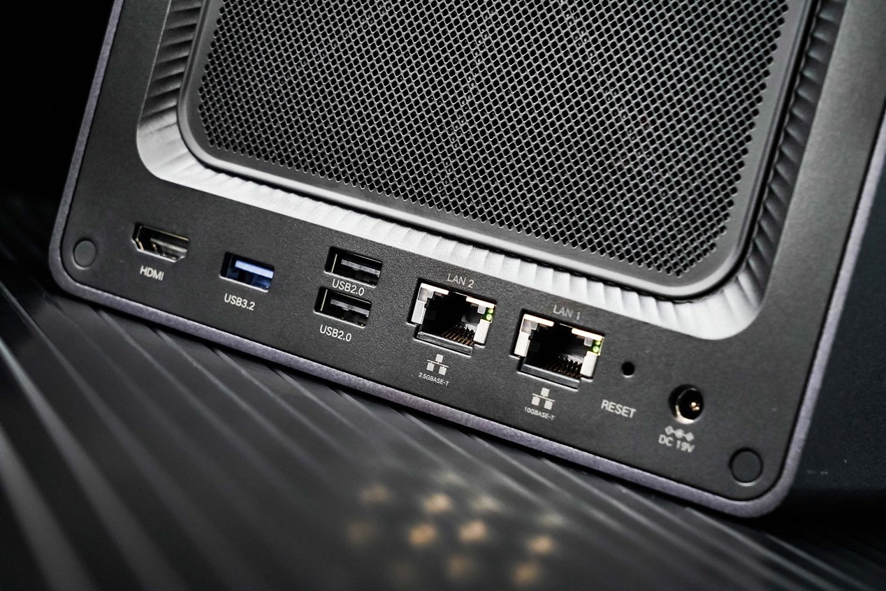 希捷酷狼Pro充氦硬盘32TB评测 多盘位NAS全程高能