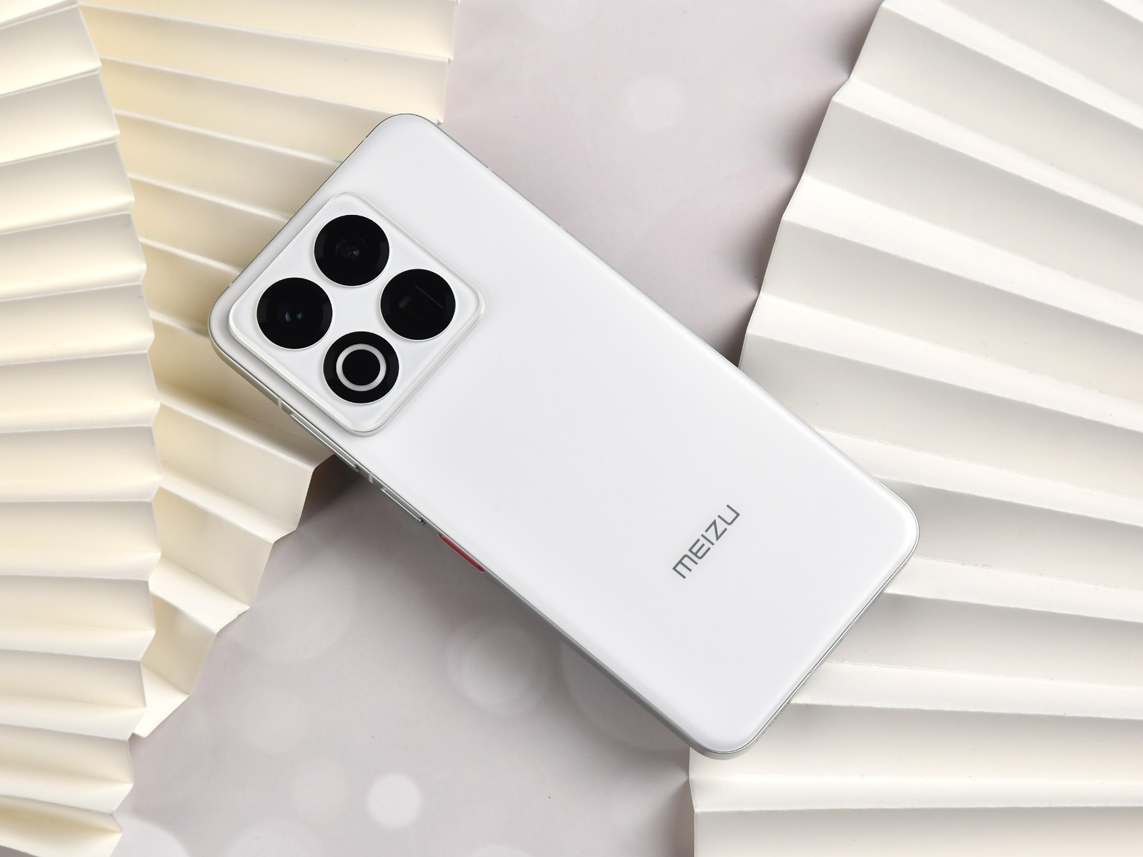 魅族手机走马灯:小而美的热爱输给商业现实