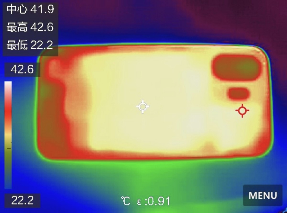 小屏彻底疯狂!一加15T性能实测:旗舰游戏体验再进阶