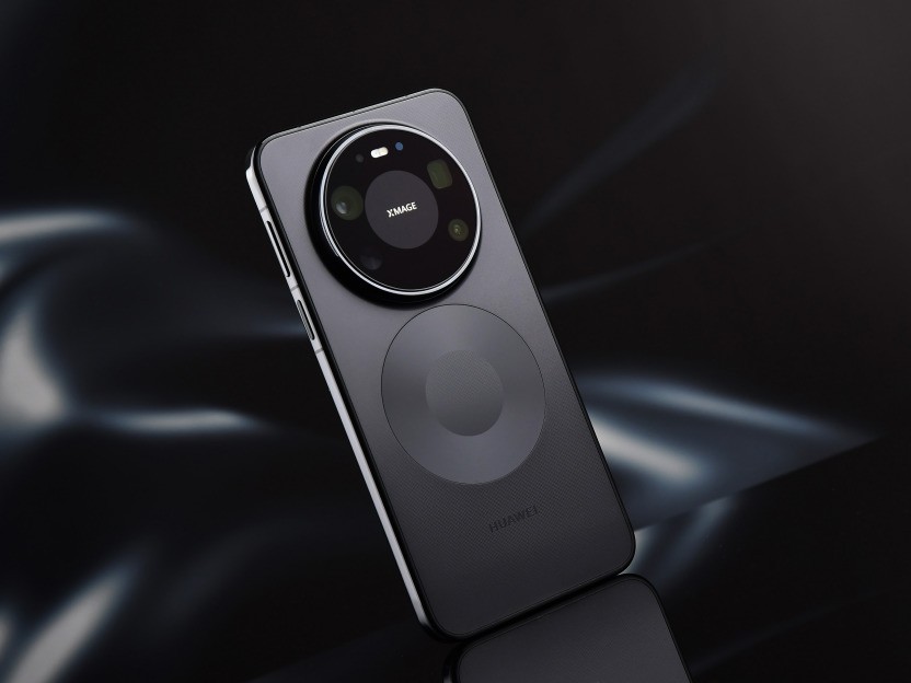 华为 Mate 80 Pro Max风驰版全面评测:把风吹进旗舰