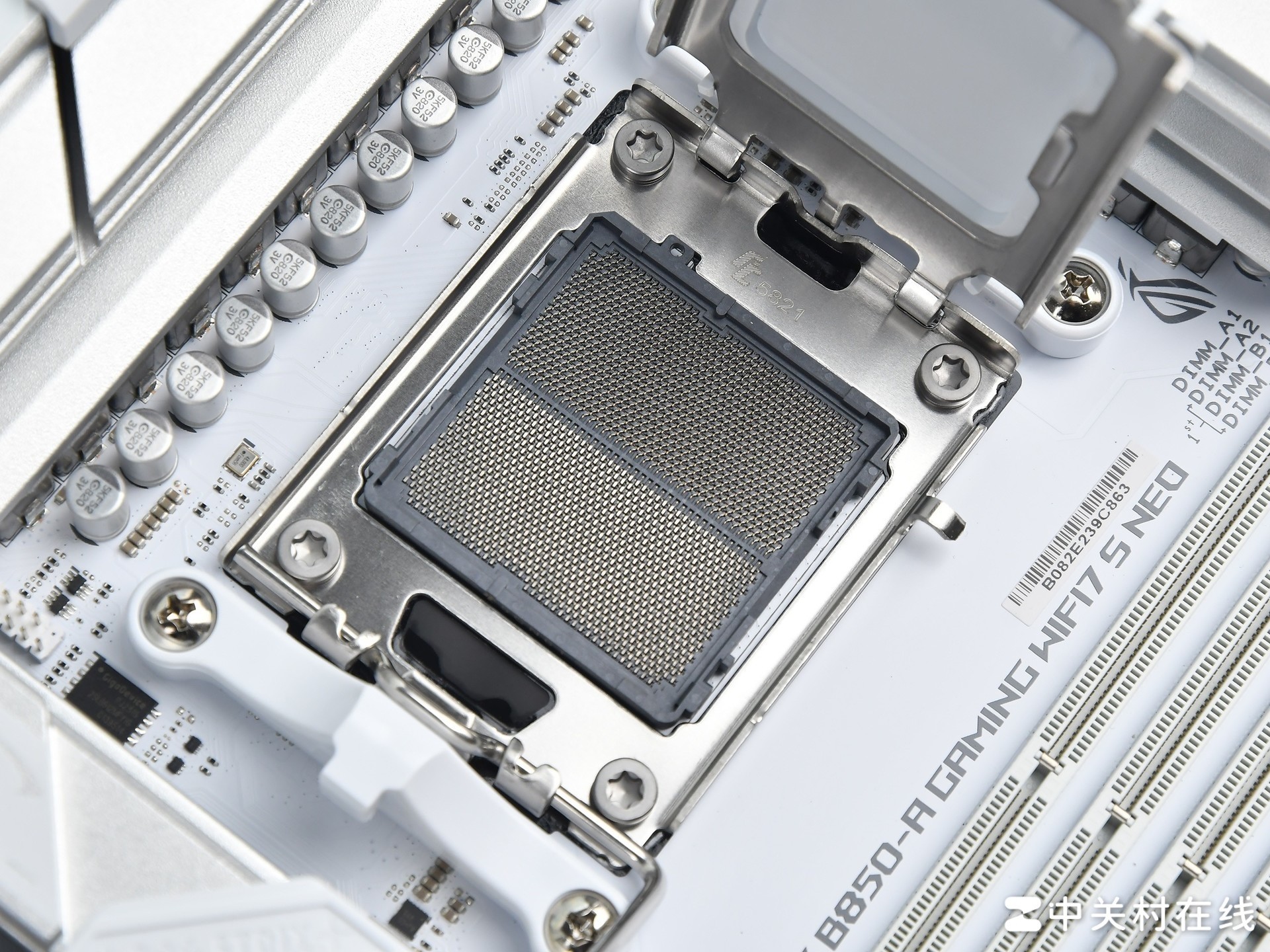 华硕ROG B850吹雪S NEO评测 二次元白色主板还得看吹雪