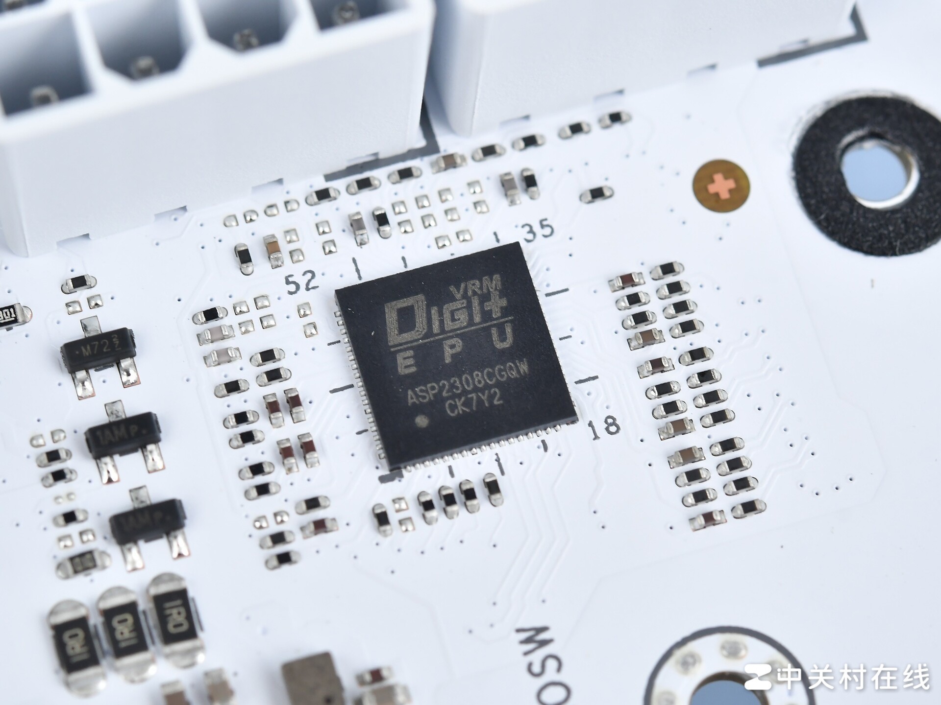 华硕ROG B850吹雪S NEO评测 二次元白色主板还得看吹雪