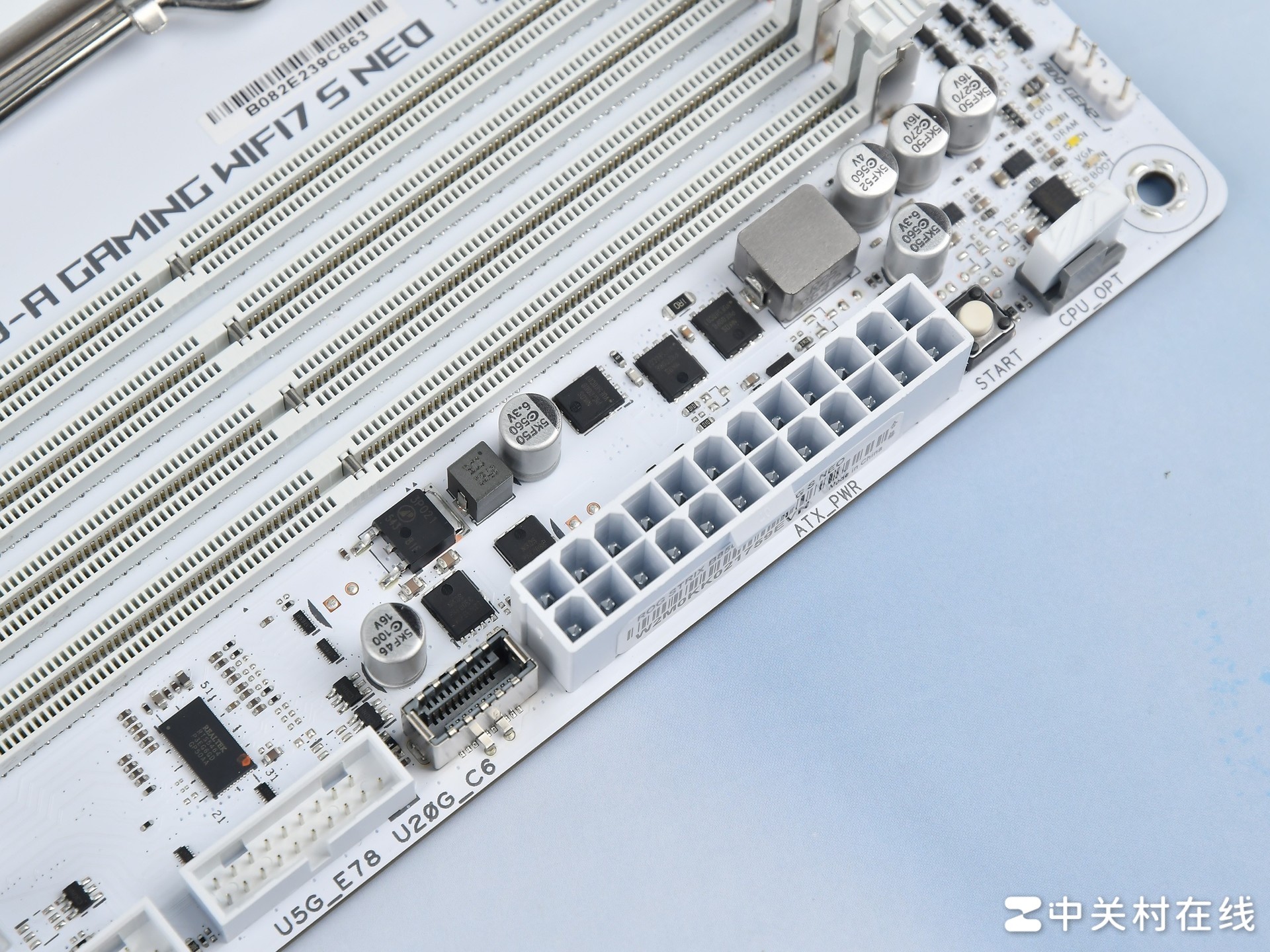 华硕ROG B850吹雪S NEO评测 二次元白色主板还得看吹雪