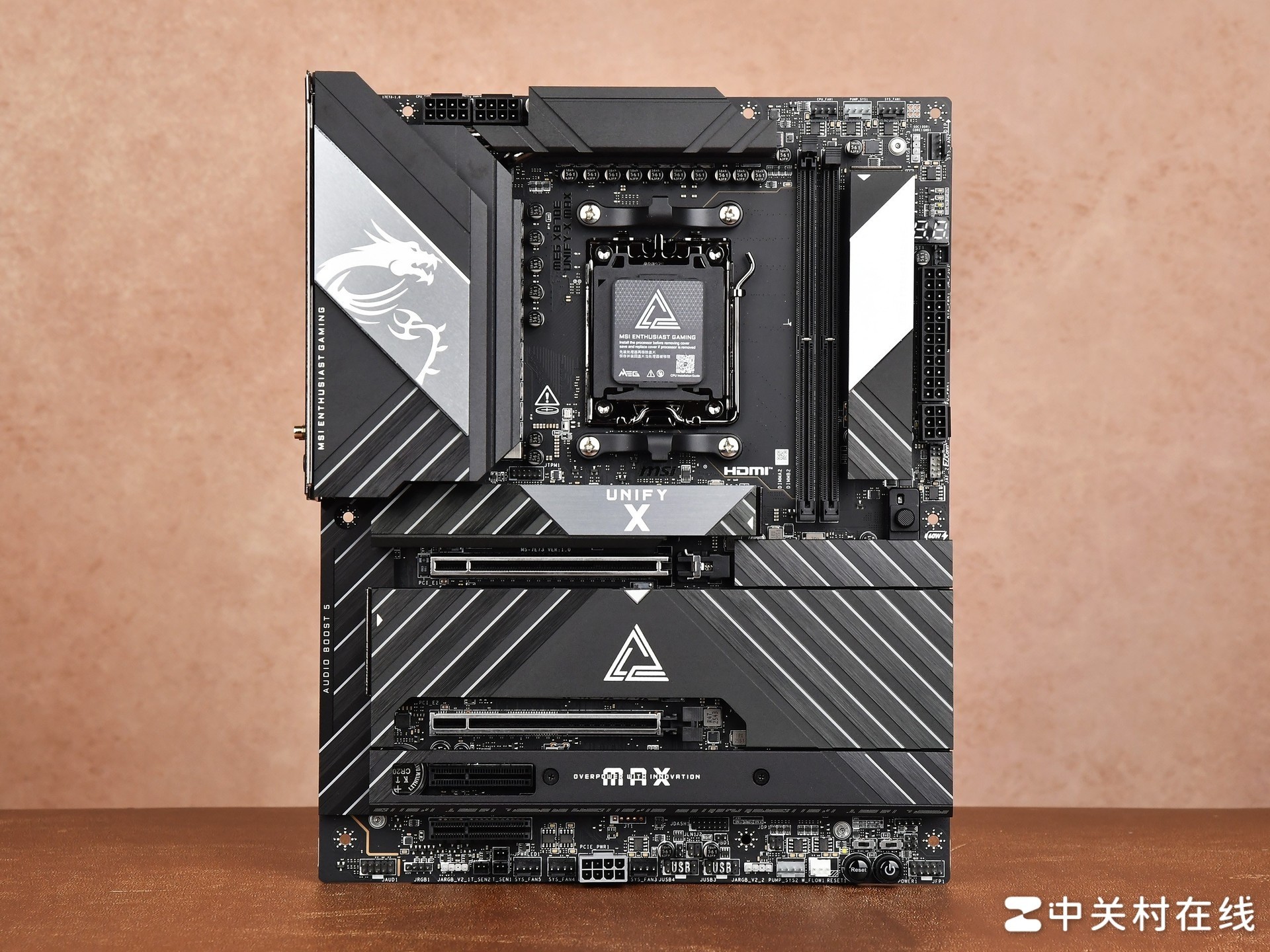 微星MEG X870E UNIFY-X MAX主板评测 暗影回归 超频拉满