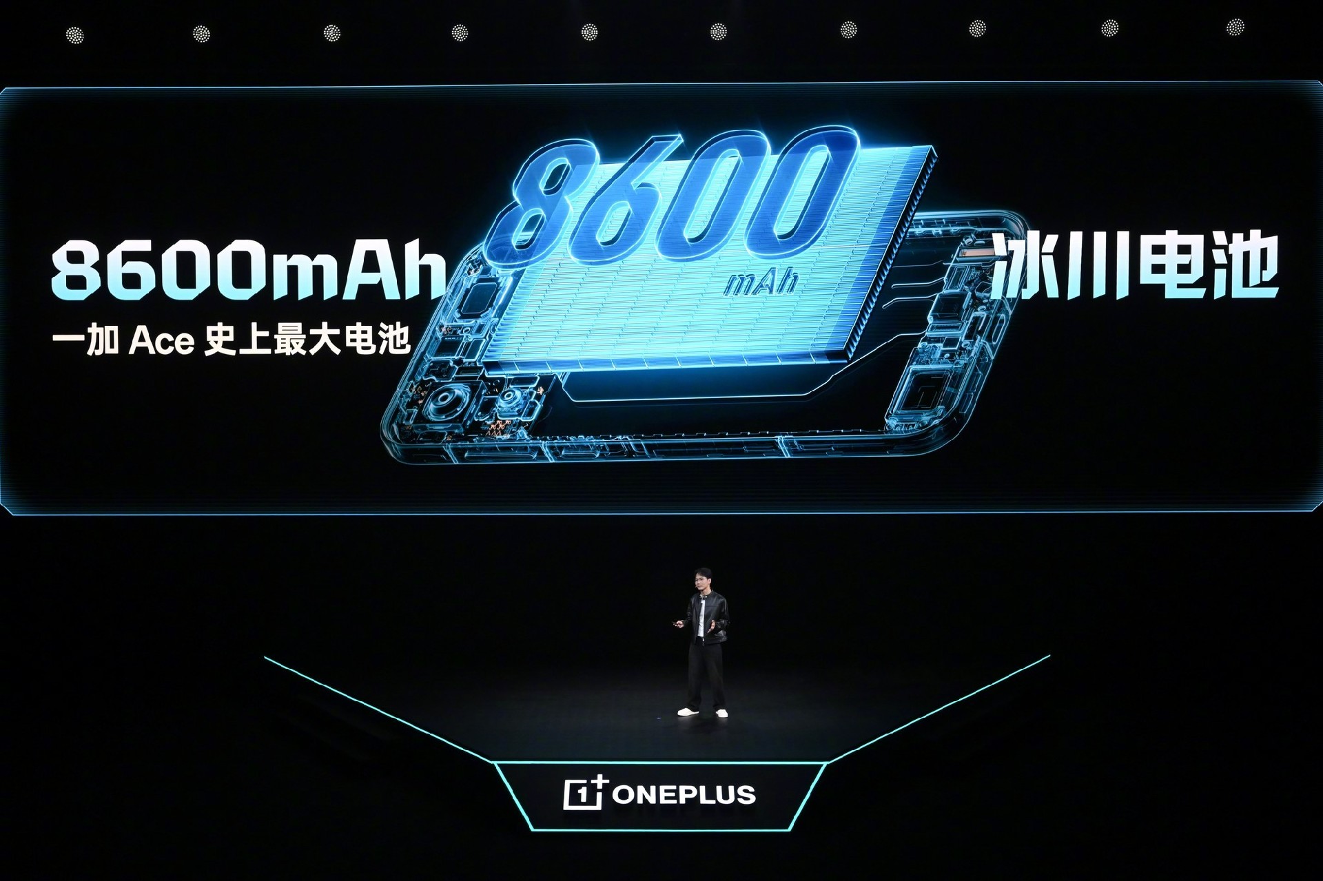 3499元起售携“枪神”形态出击！一加 Ace 6 至尊版发布会汇总