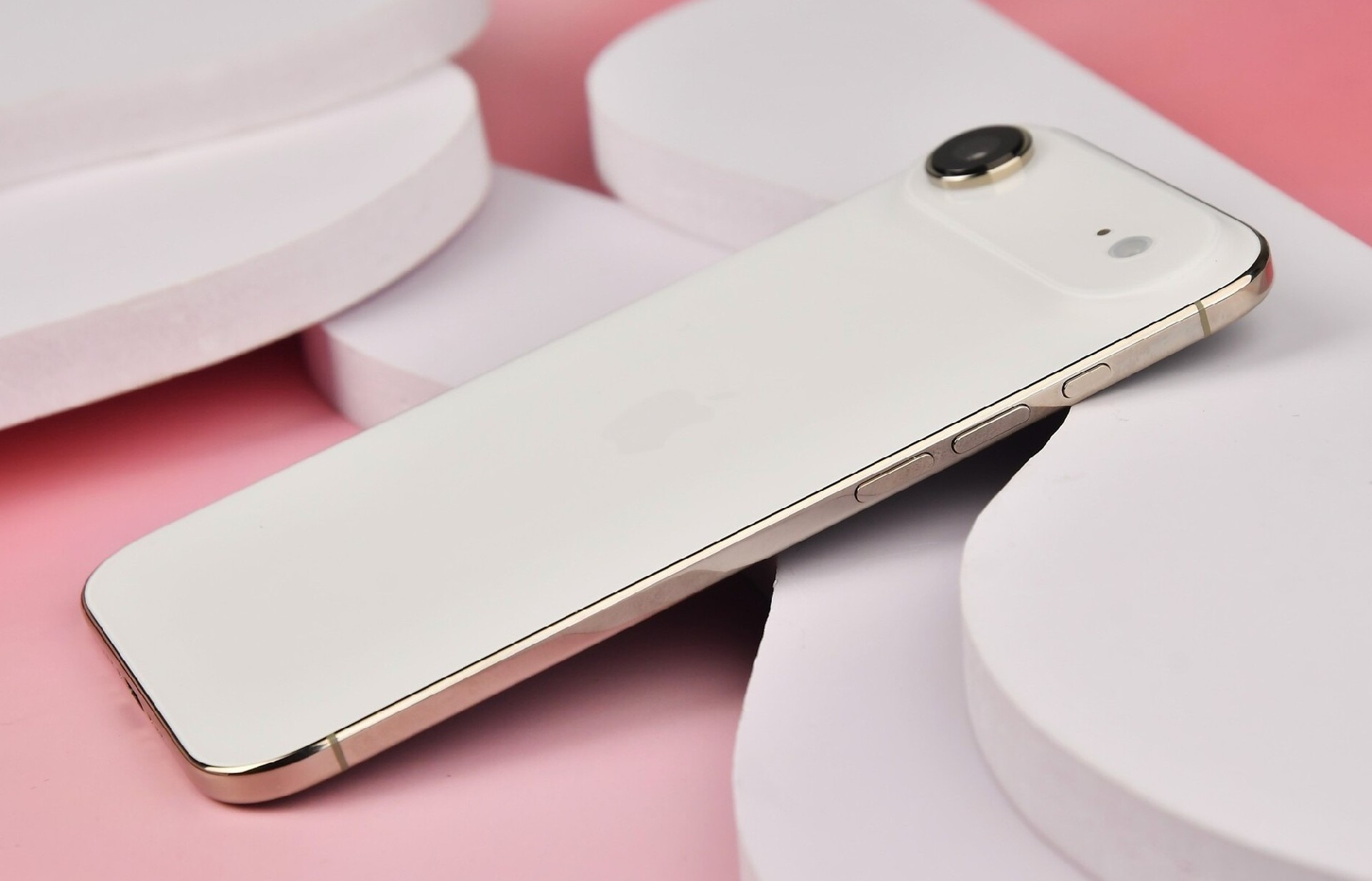 或是明年唯一超轻薄旗舰,iPhone Air 2值不值得等?