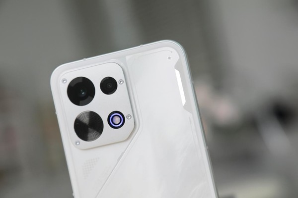 OPPO K15体验:主动散热+8000mAh,2K档的体验越级者 OPPO K15体验:主动散热+8000mAh,2K档的体验越级者